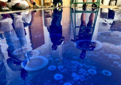 Suelo de resina brillante